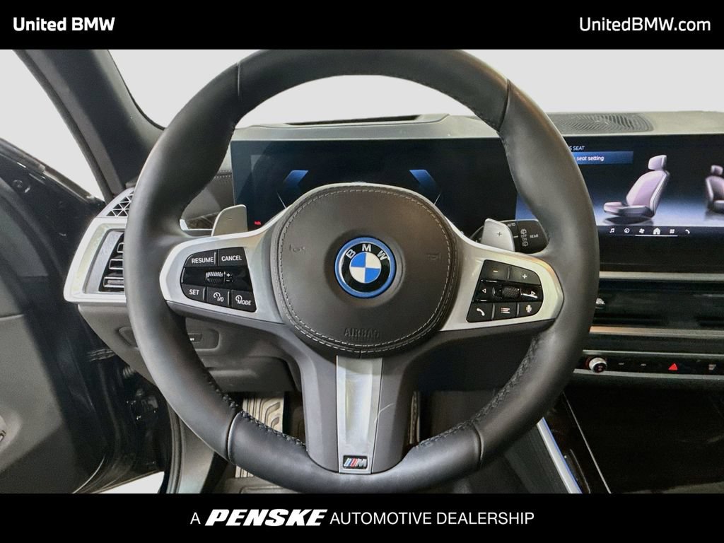 Certified 2025 BMW X5 xDrive50e w/ M Sport Package AWD/4WD image 13