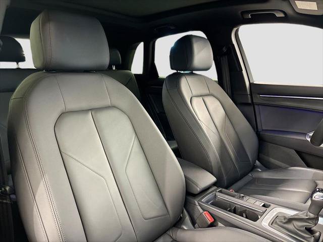 Certified 2025 Audi Q3 2.0T Premium Plus w/ Premium Plus Package AWD/4WD image 16