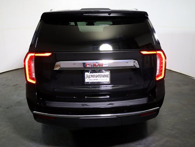 Used 2023 GMC Yukon XL SLT w/ SLT Premium Package image 10