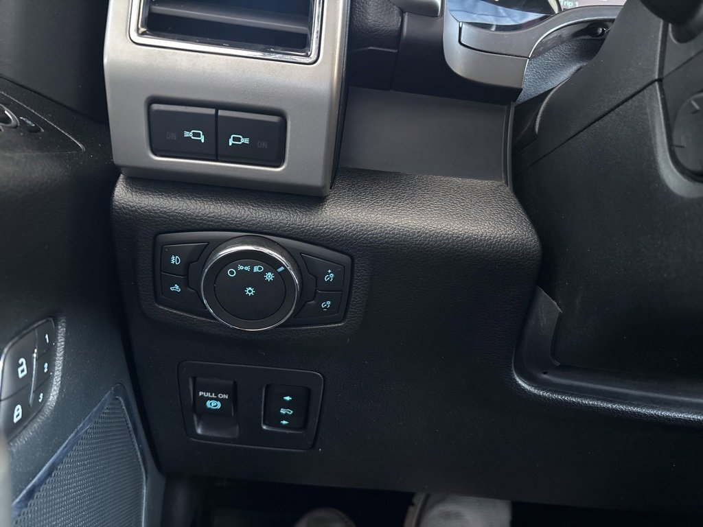 Used 2020 Ford F150 Lariat w/ Equipment Group 502A Luxury image 17