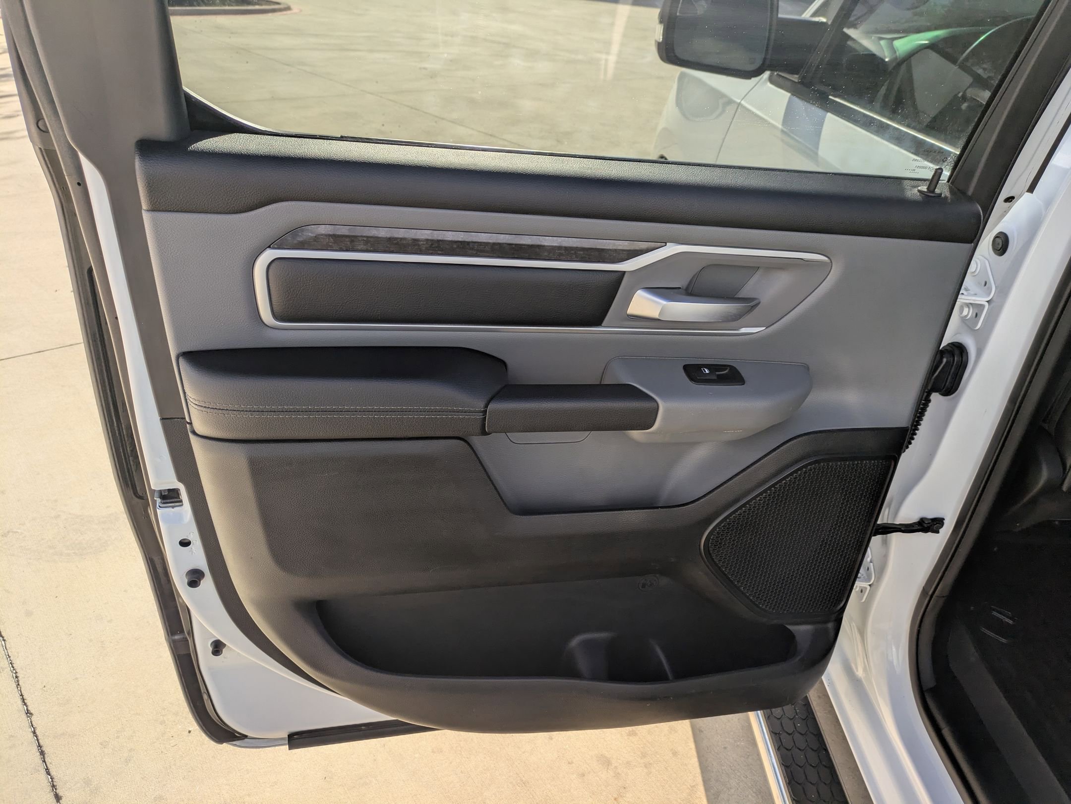 Used 2021 RAM 1500 Lone Star image 15