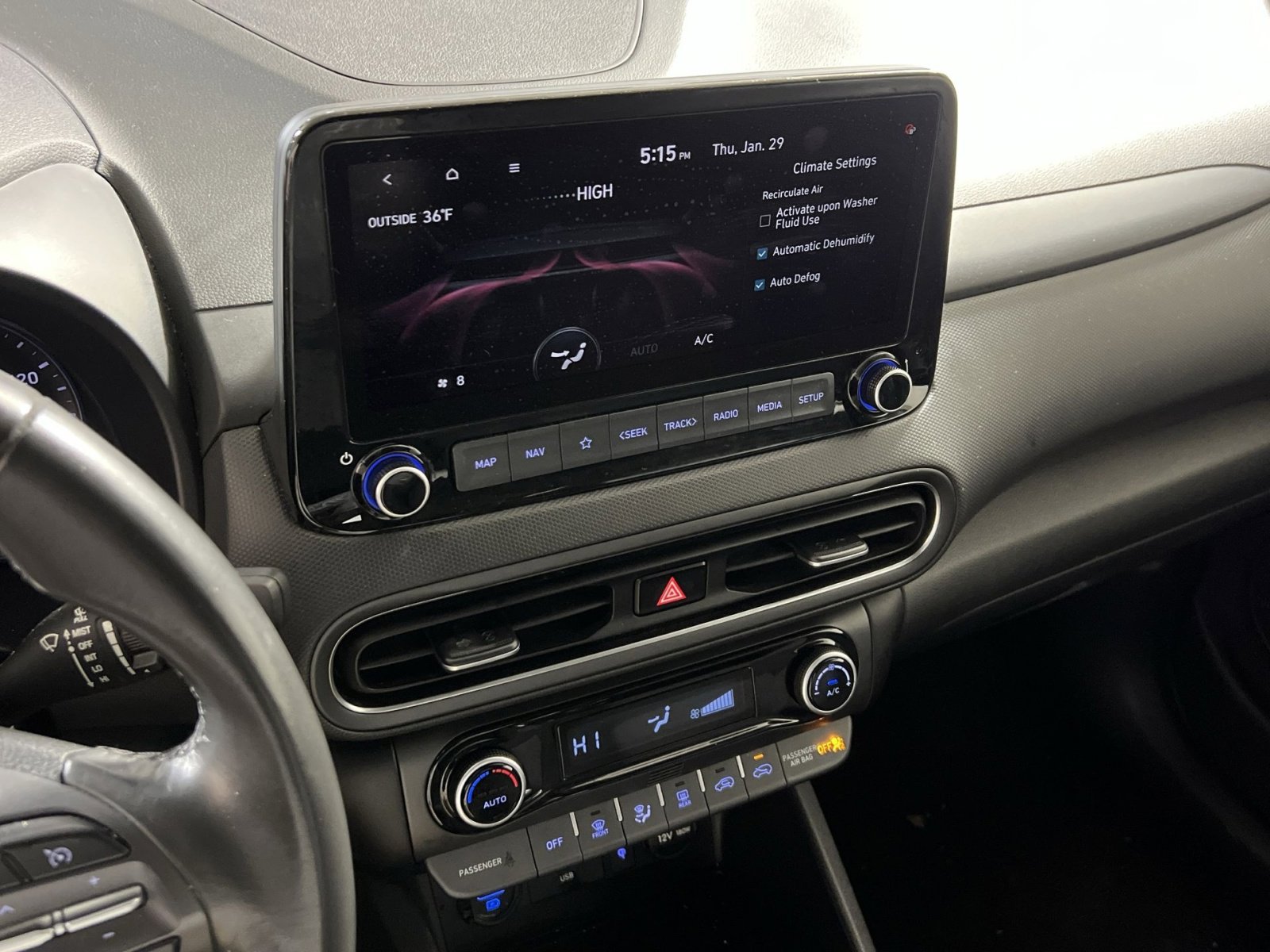 Used 2023 Hyundai Kona SEL w/ Convenience Package image 19