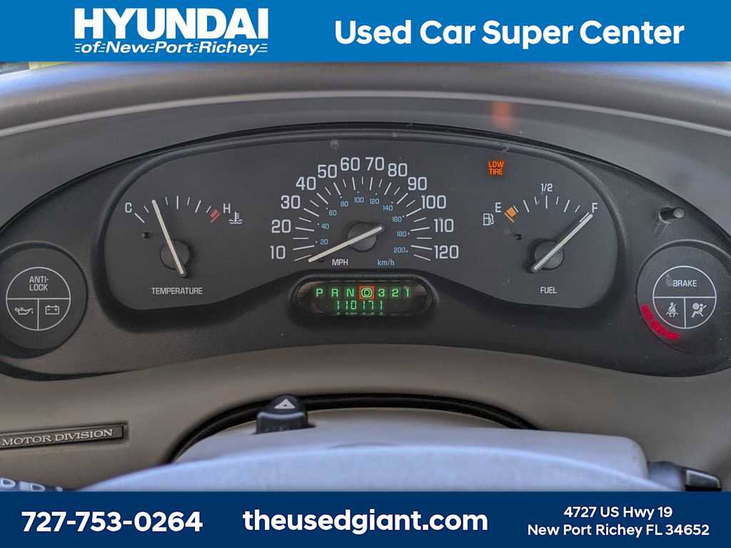 Used 1999 Buick Century Custom FWD image 24