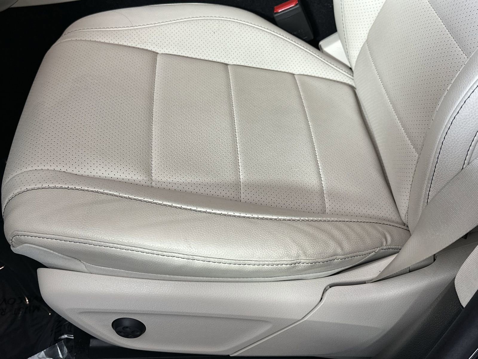 Used 2021 Mercedes-Benz GLE 350 w/ Premium Package image 16