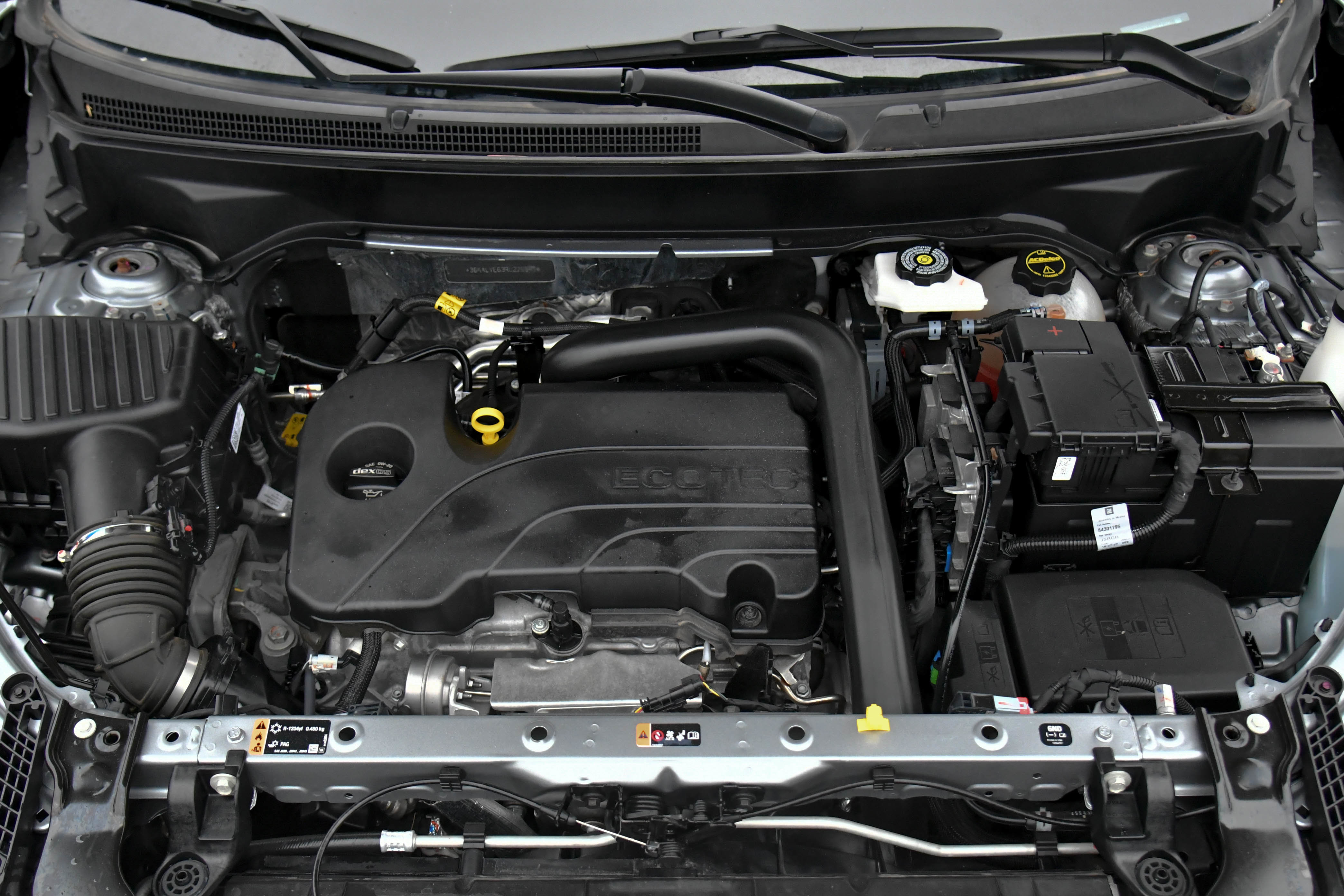 Used 2024 GMC Terrain SLT image 46