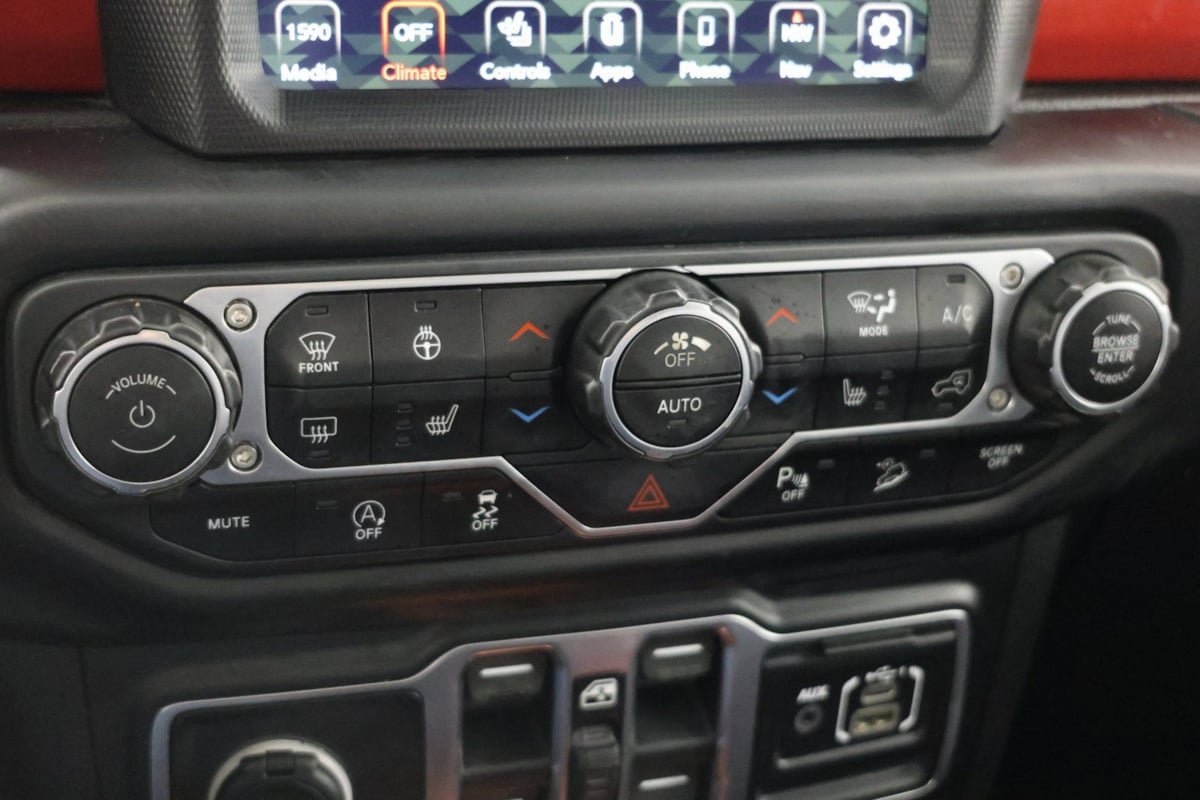 Used 2021 Jeep Wrangler Unlimited Rubicon AWD/4WD image 29