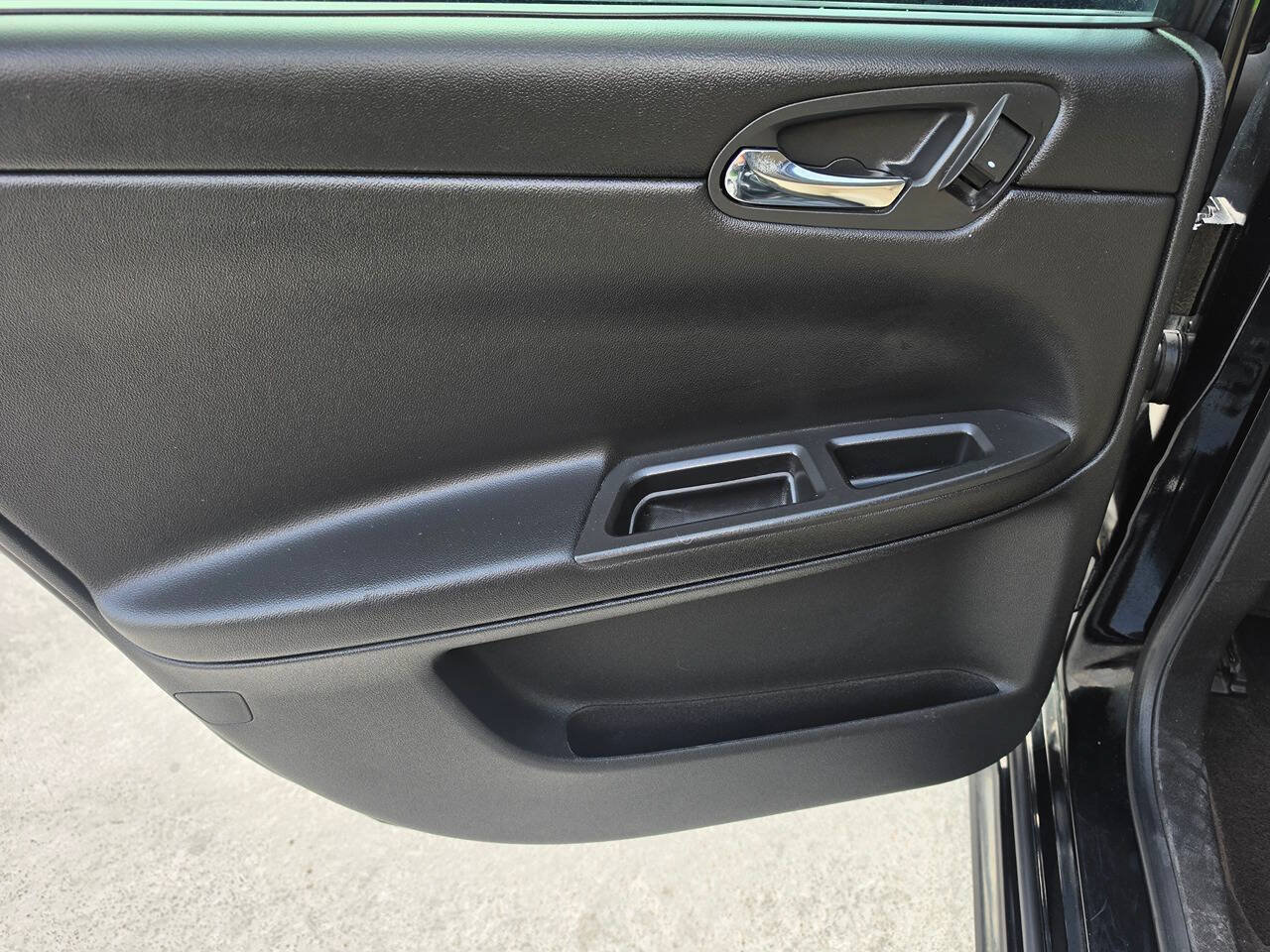 Used 2014 Chevrolet Impala LTZ FWD image 20