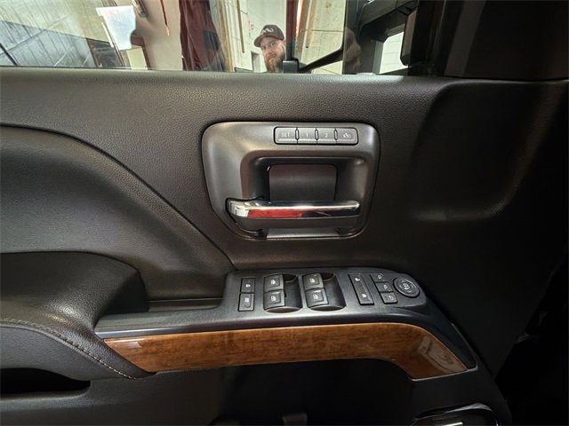 Used 2018 Chevrolet Silverado 2500 High Country w/ Duramax Plus Package image 13