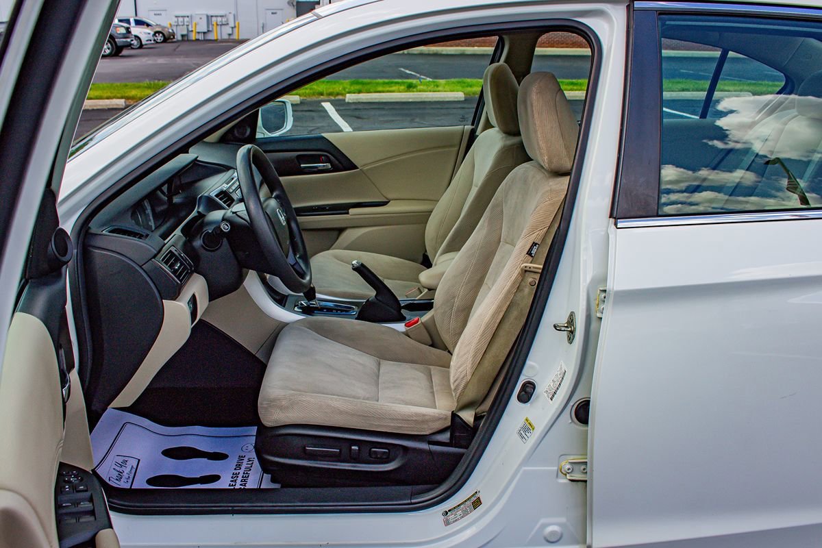 Used 2014 Honda Accord EX image 12