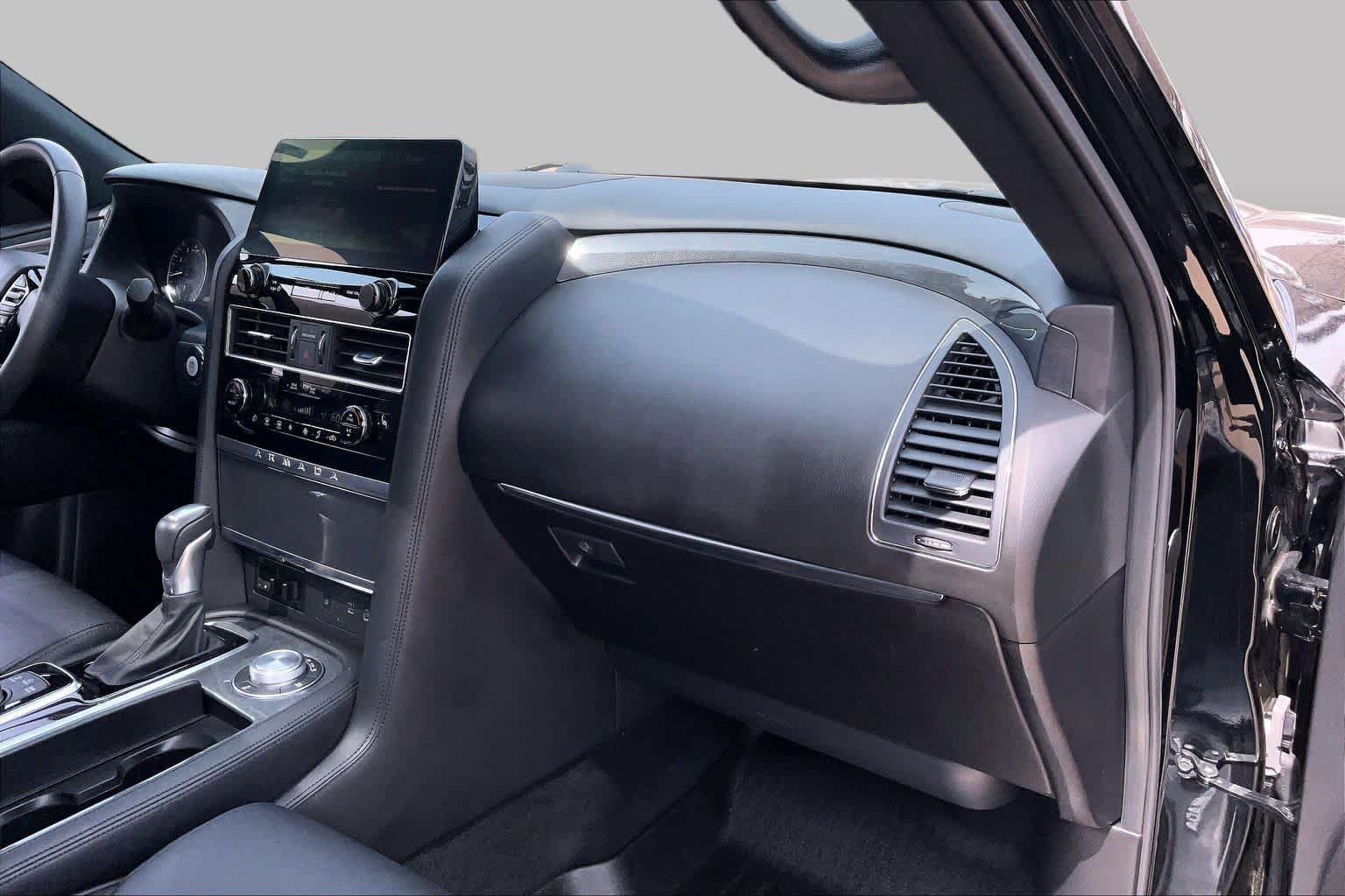 Certified 2024 Nissan Armada SL w/ Midnight Edition Package AWD/4WD image 18