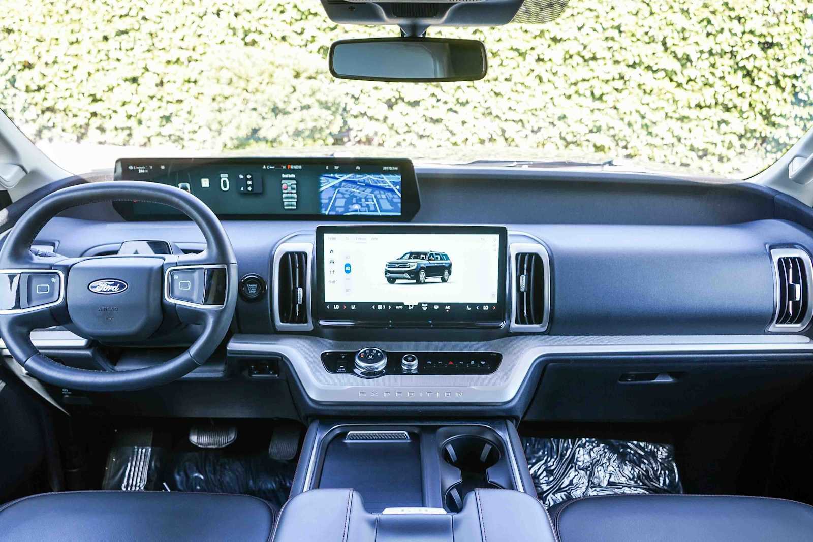 Used 2025 Ford Expedition Max Active RWD image 12