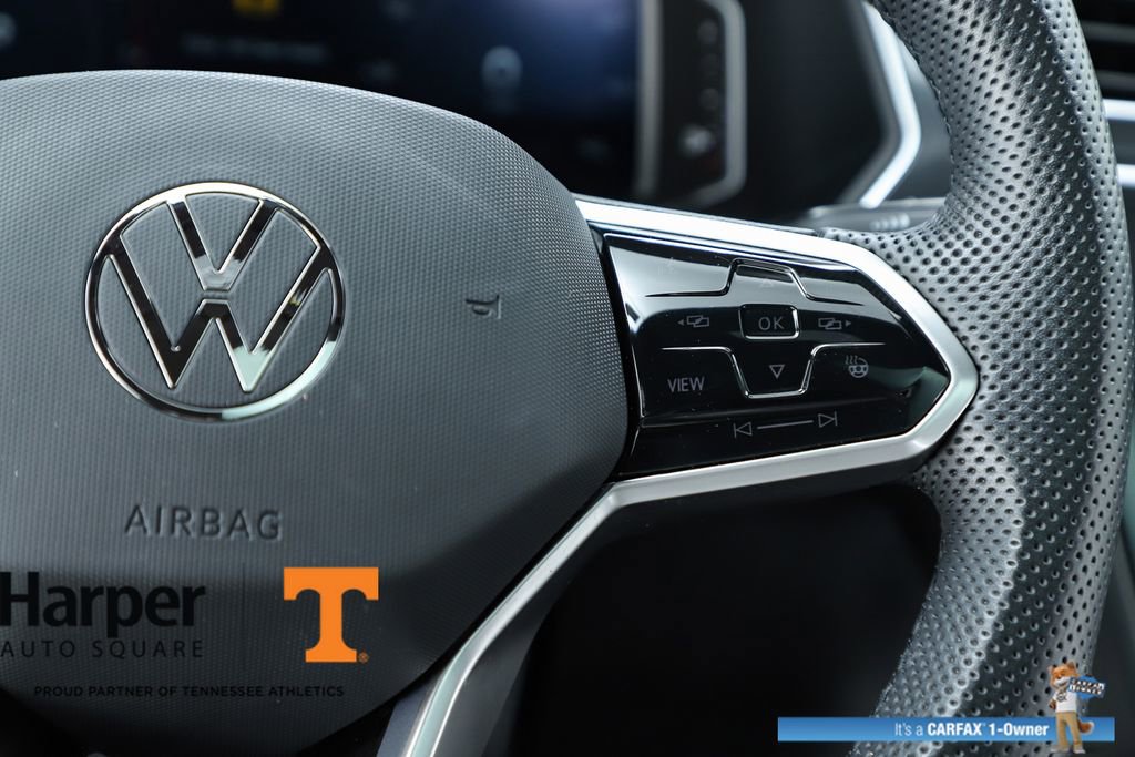 Used 2024 Volkswagen Tiguan SEL R-Line image 22
