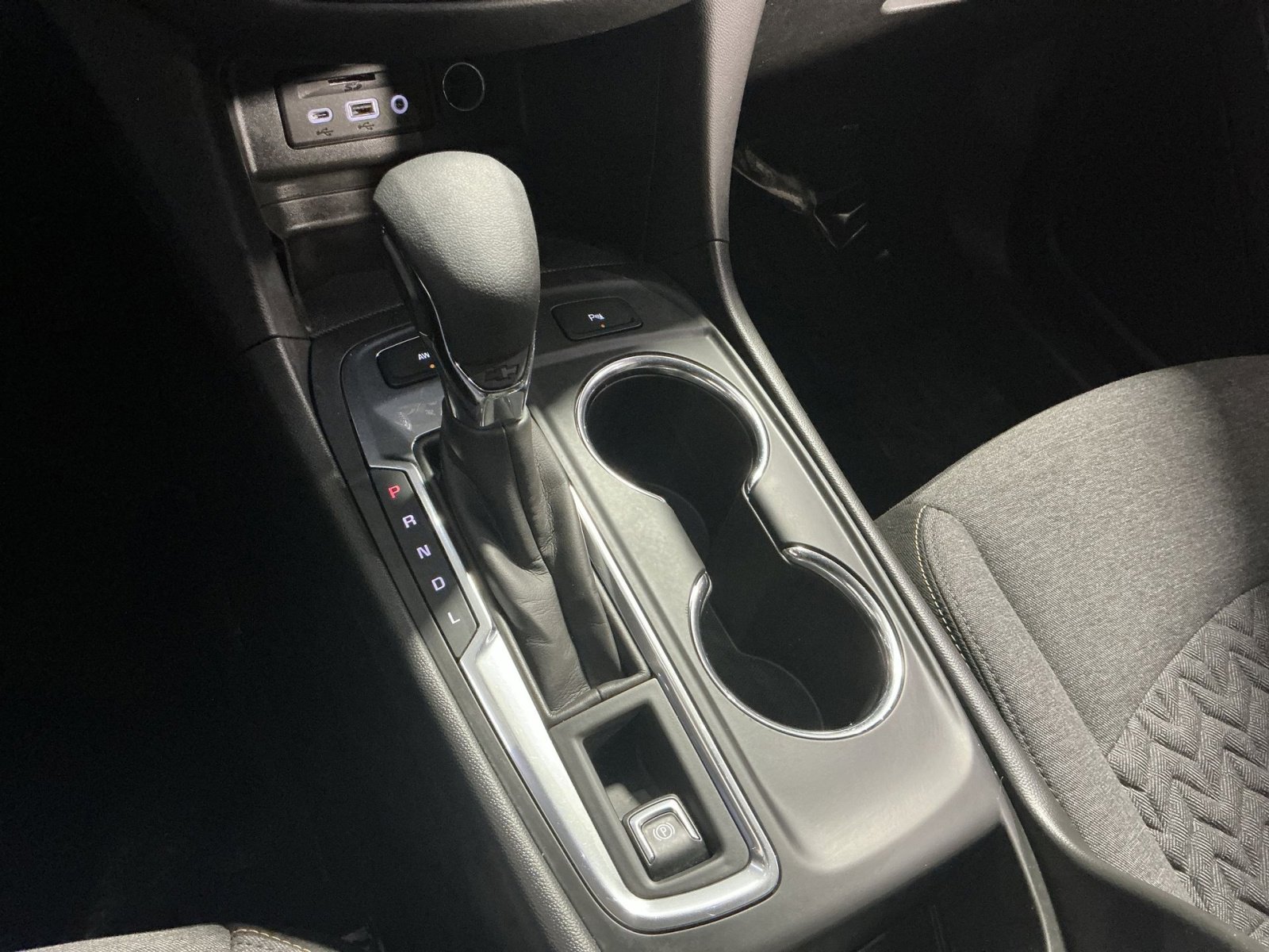 Used 2023 Chevrolet Equinox LT image 30