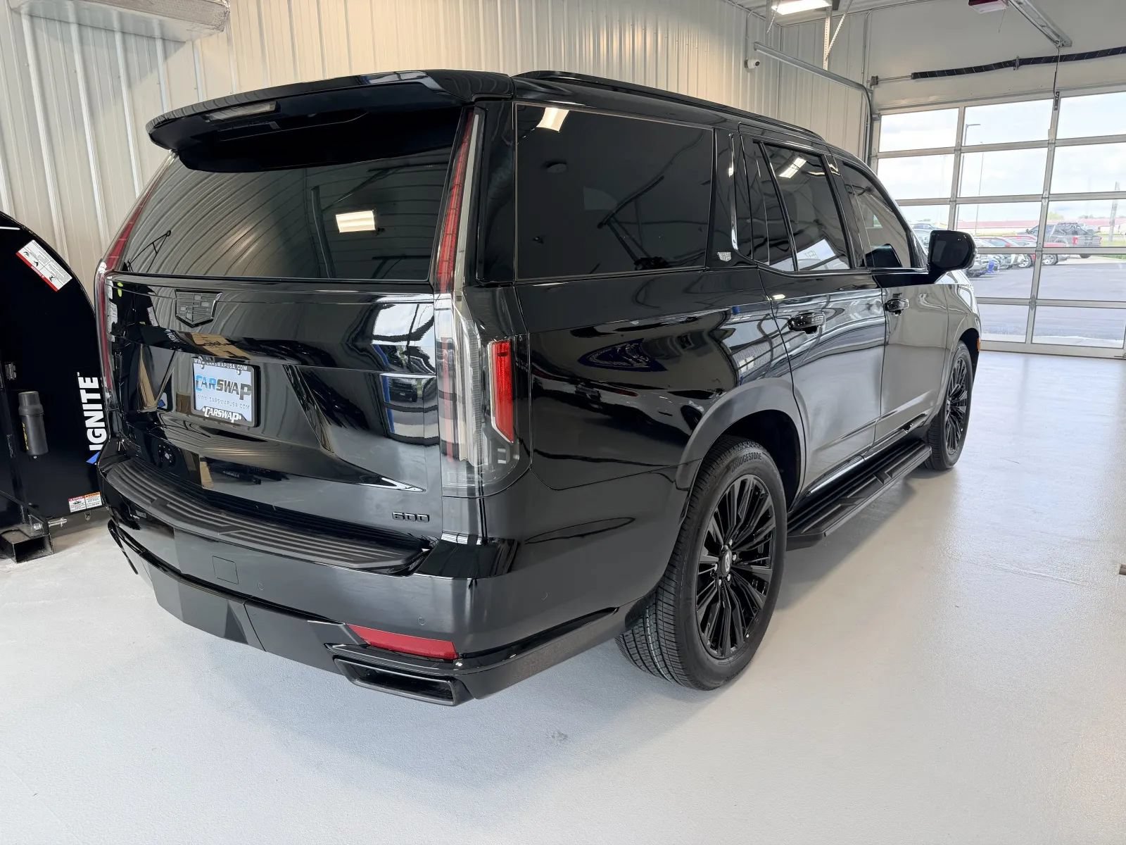 Used 2023 Cadillac Escalade Sport w/ Touring Package AWD/4WD image 3