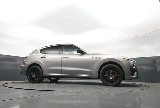 Used 2021 Maserati Levante S AWD/4WD image 28