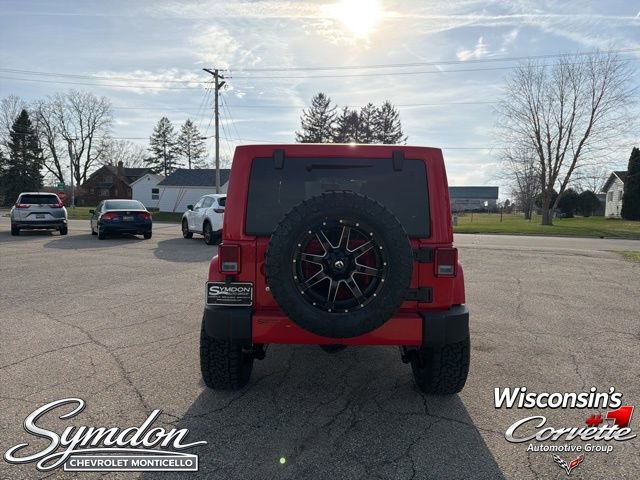 Used 2017 Jeep Wrangler Unlimited Sahara w/ Dual Top Group AWD/4WD image 5