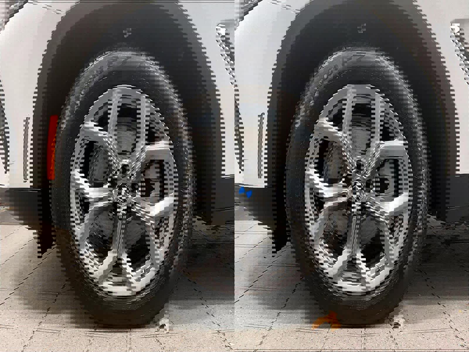 Used 2024 BMW X3 xDrive30i w/ Convenience Package w/ZPA image 7