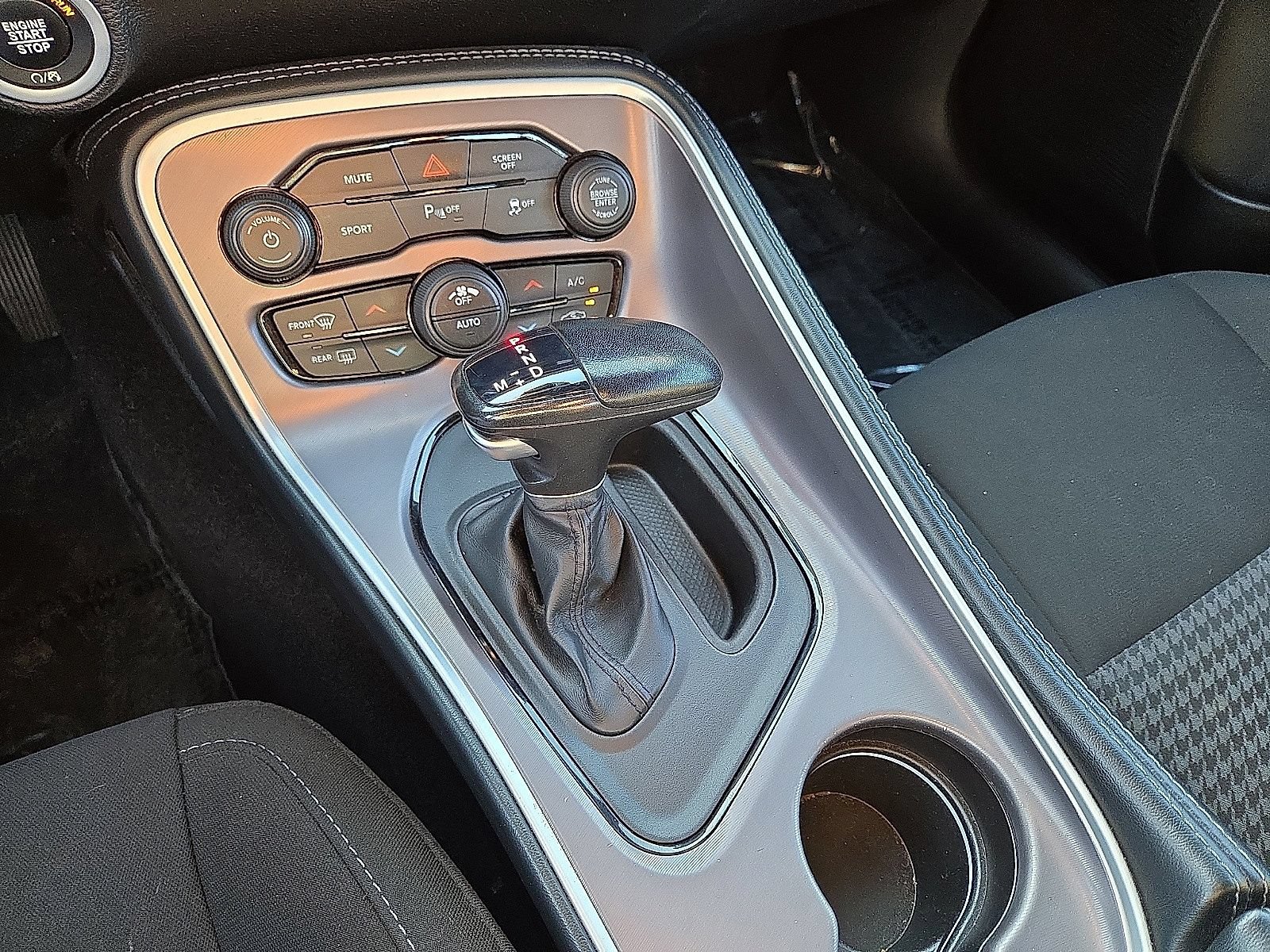 Used 2022 Dodge Challenger GT AWD/4WD image 31