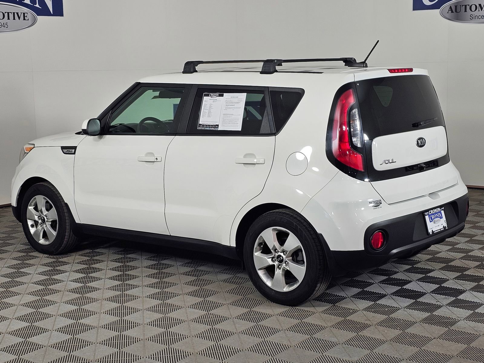 Used 2018 Kia Soul w/ Convenience Package FWD image 3