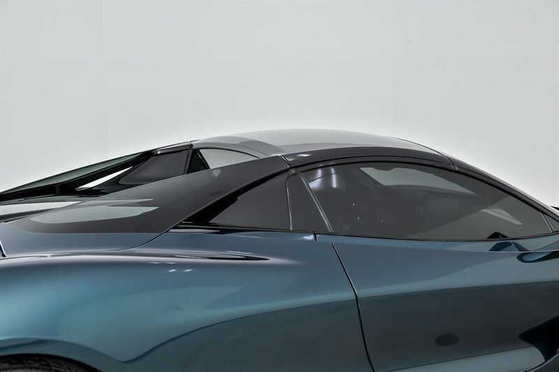 Used 2024 McLaren 750S Spider RWD image 16