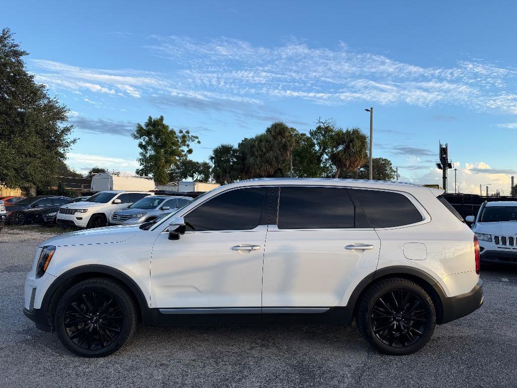 Used 2020 Kia Telluride SX w/ Towing Package image 8