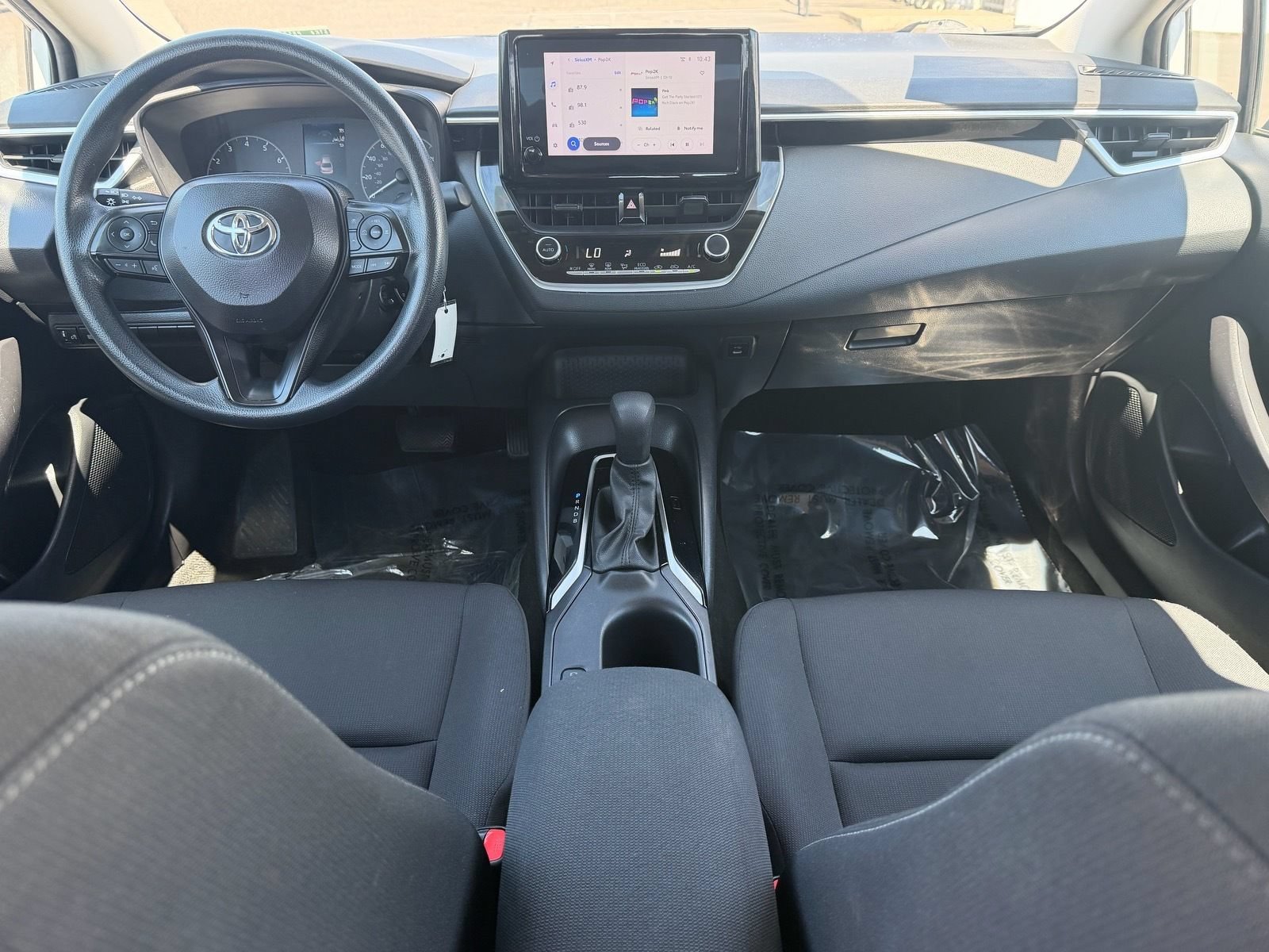 Used 2024 Toyota Corolla LE FWD image 17