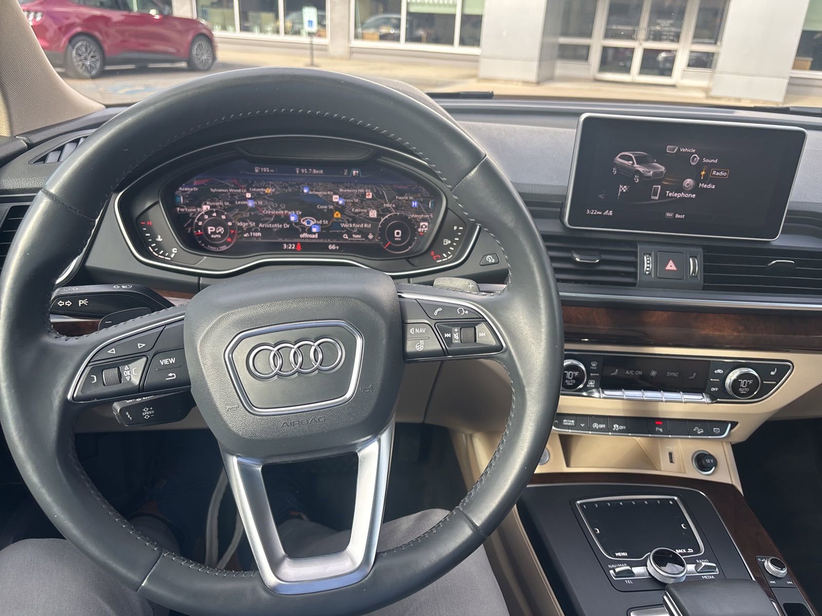 Used 2018 Audi Q5 2.0T Premium Plus w/ Premium Plus Package image 11