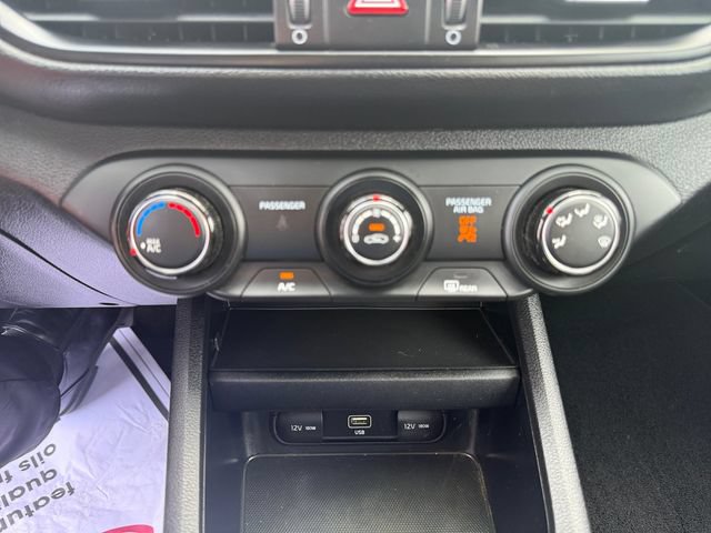 Certified 2022 Kia Forte LXS w/ LXS Technology Package FWD image 23