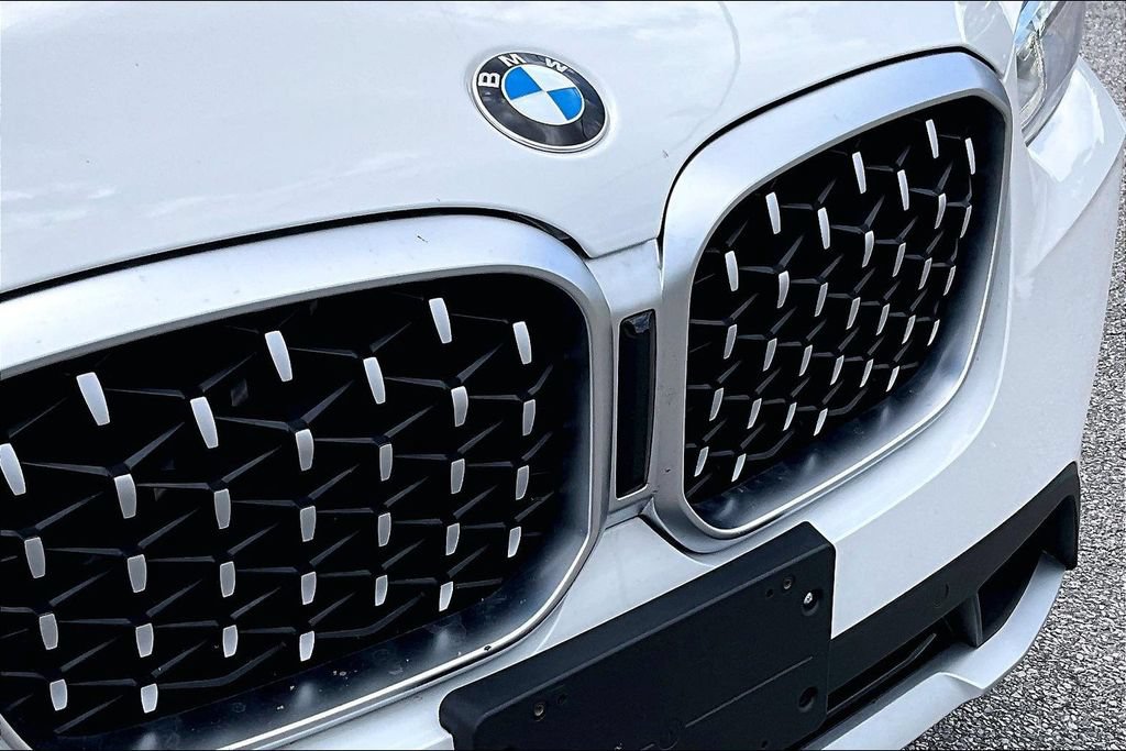 Certified 2025 BMW X4 xDrive30i w/ Convenience Package AWD/4WD image 33