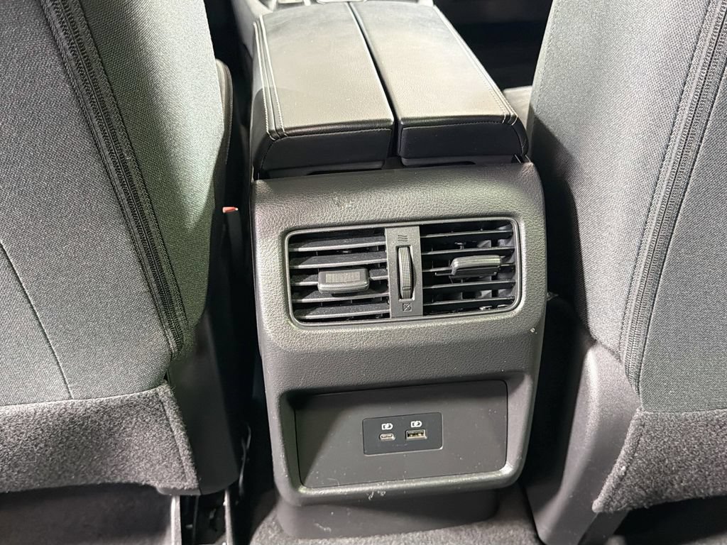 Used 2023 Nissan Rogue SV AWD/4WD image 25