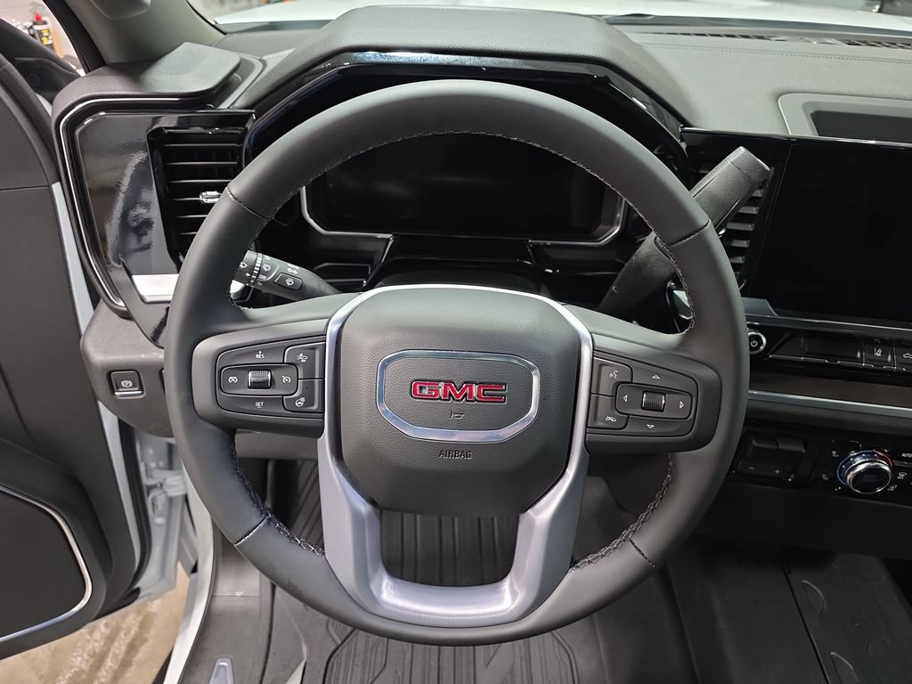 Used 2026 GMC Sierra 2500 SLT AWD/4WD image 17