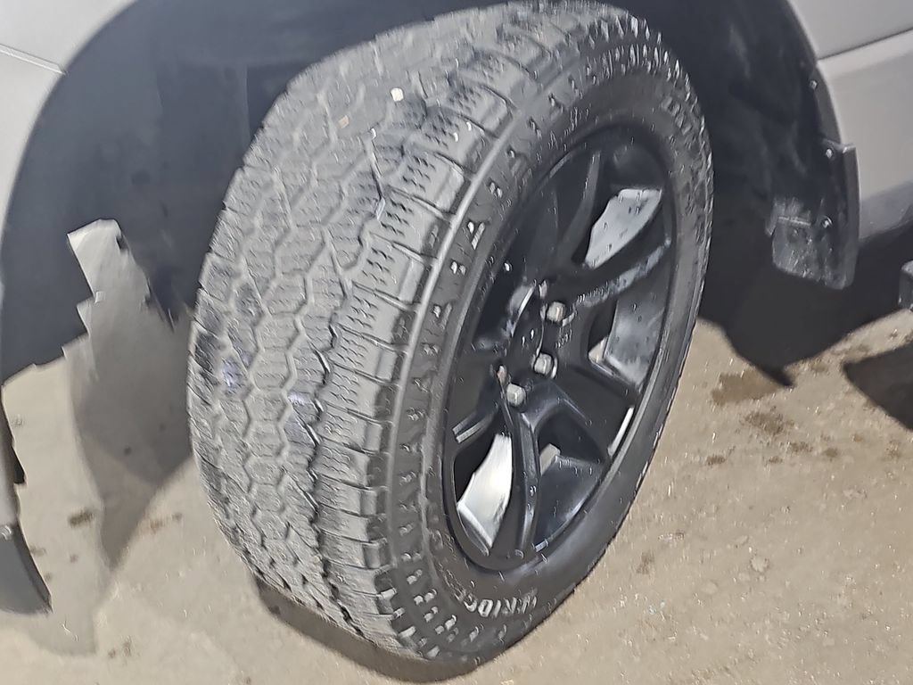 Used 2020 RAM 1500 Big Horn AWD/4WD image 36
