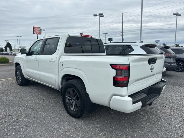 Certified 2025 Nissan Frontier SV w/ SV Convenience Package RWD image 4