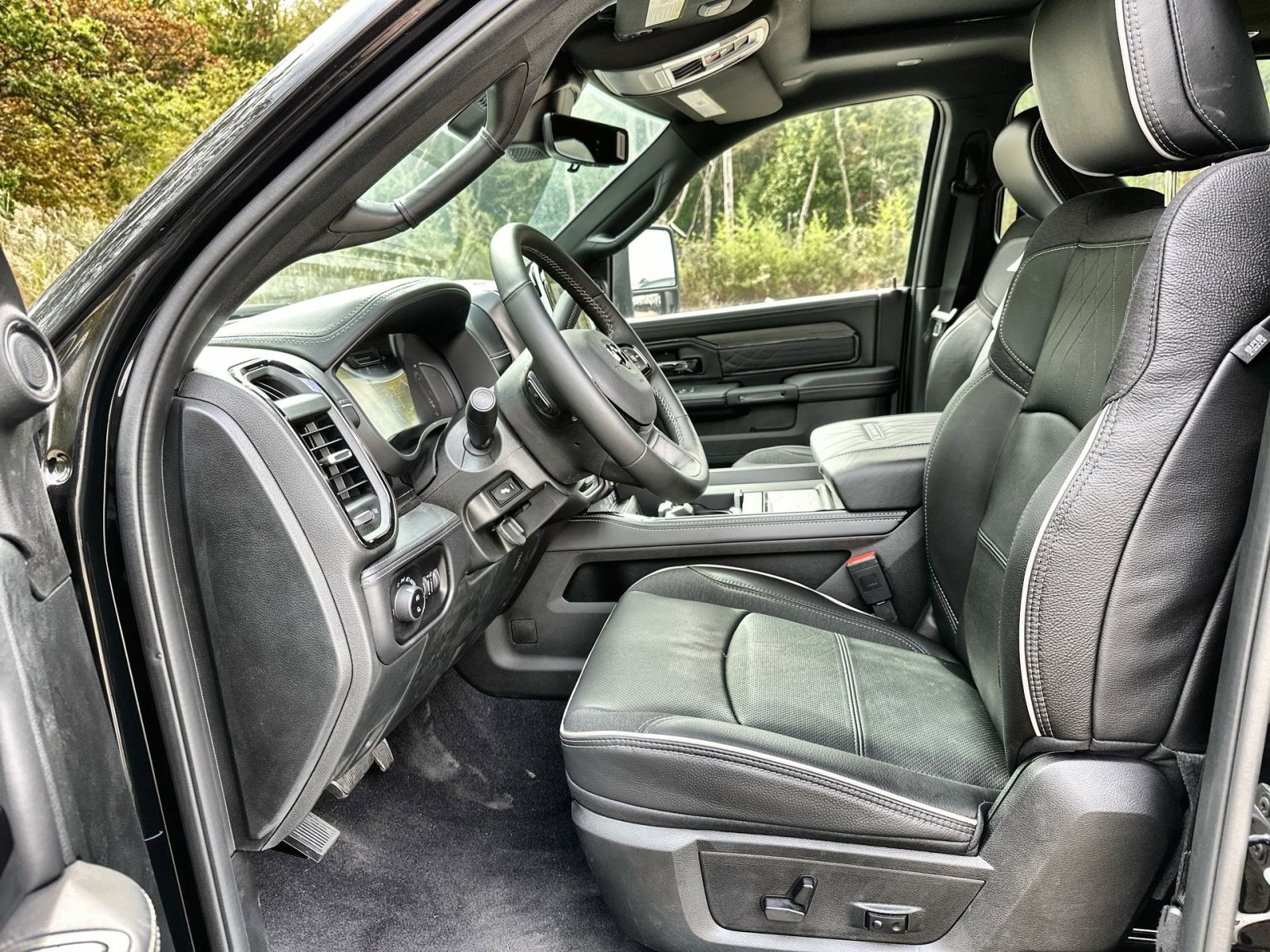 New 2026 RAM 2500 Limited image 13