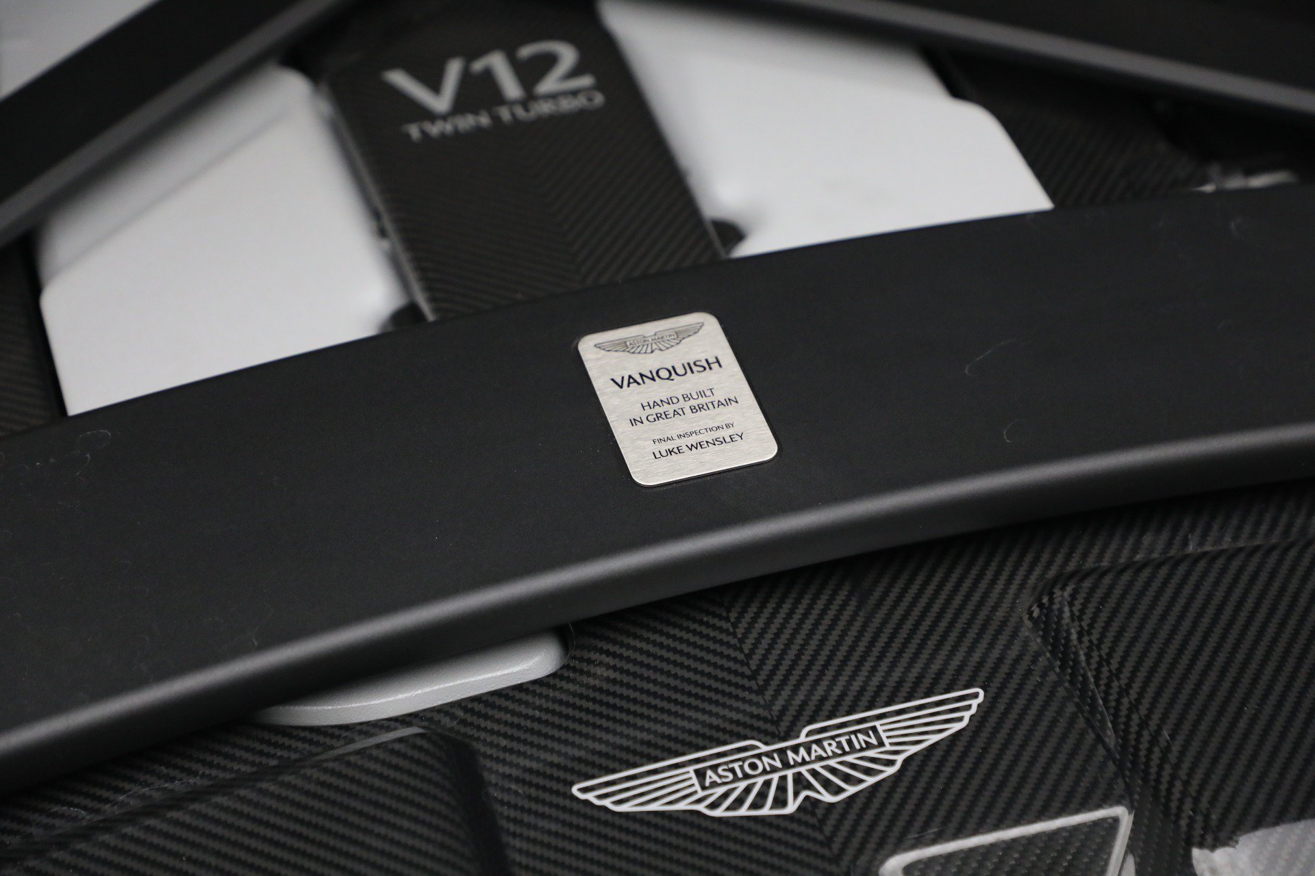 Used 2025 Aston Martin Vanquish RWD image 37