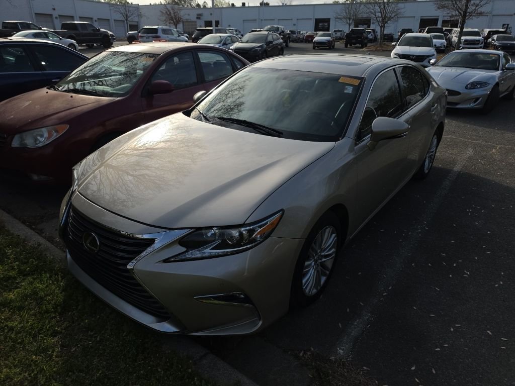 Used 2016 Lexus ES 350 w/ Premium Package w/Wood Trim image 1