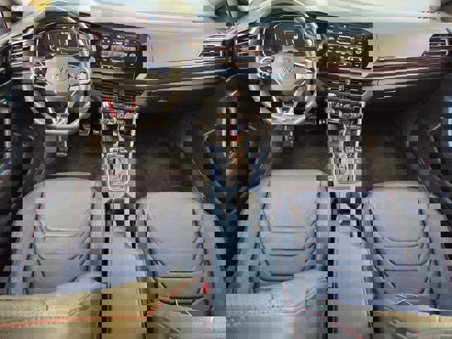 Used 2024 Volkswagen Jetta GLI Autobahn image 17