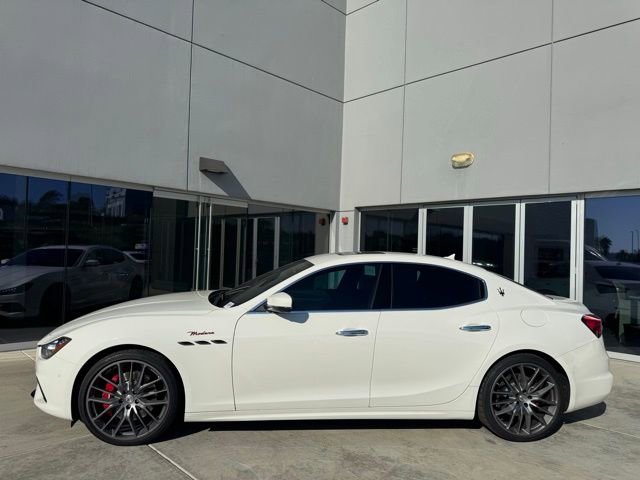 Certified 2022 Maserati Ghibli Modena Q4 AWD/4WD image 5