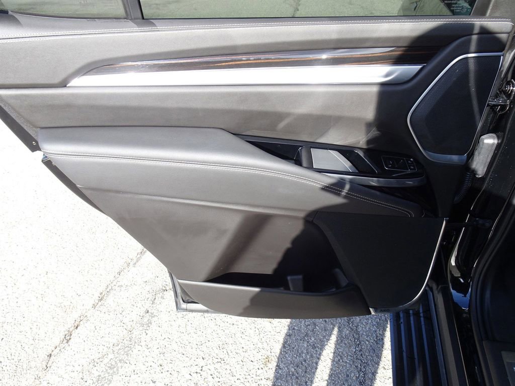 Used 2025 Cadillac Escalade Premium Luxury w/ LPO, Floor Liner Package image 16