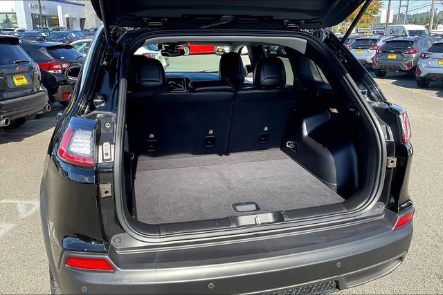 Used 2021 Jeep Cherokee Trailhawk image 25