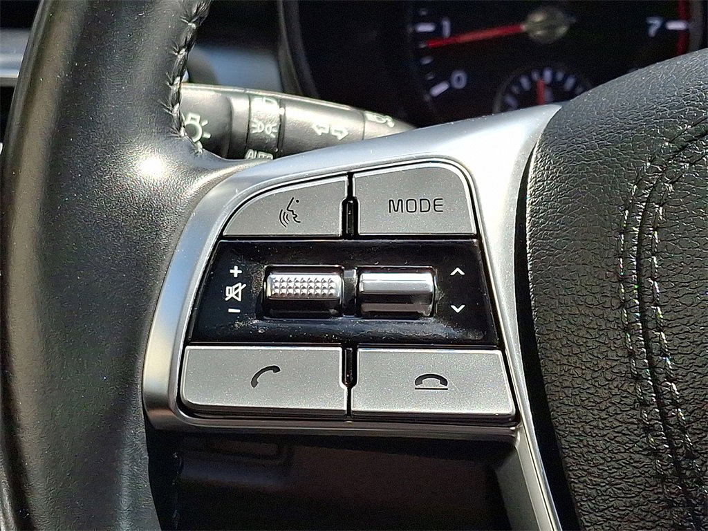 Certified 2022 Kia Telluride S image 9