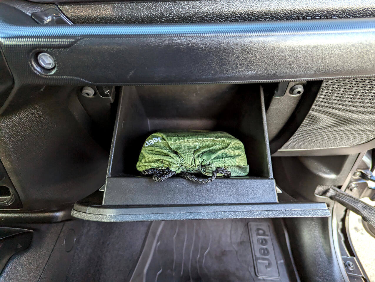 Used 2022 Jeep Gladiator Mojave w/ Cold Weather Group image 34