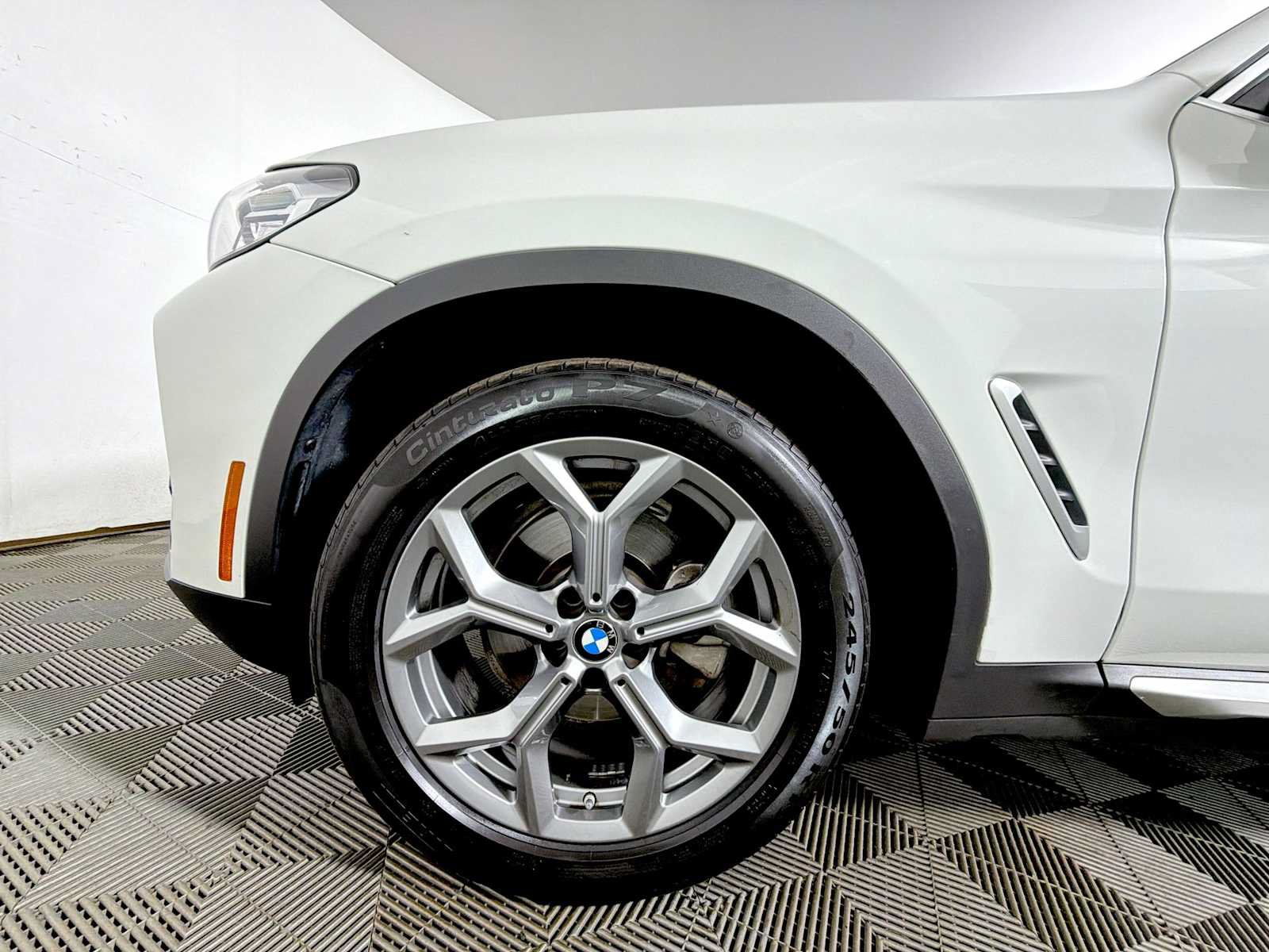 Used 2024 BMW X3 xDrive30i w/ Convenience Package AWD/4WD image 8