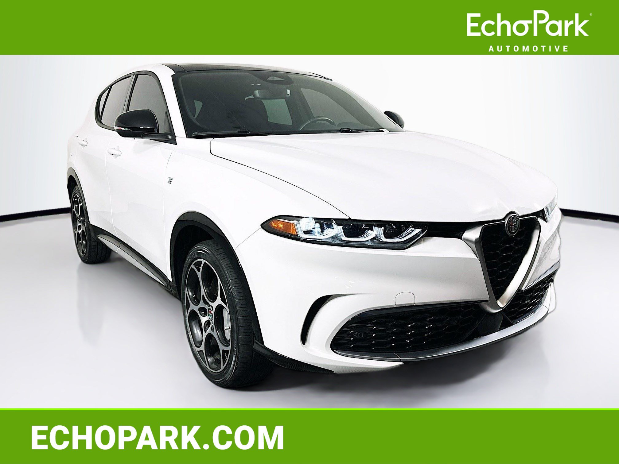 Used 2024 Alfa Romeo Tonale Ti w/ Premium Interior Package AWD/4WD image 1