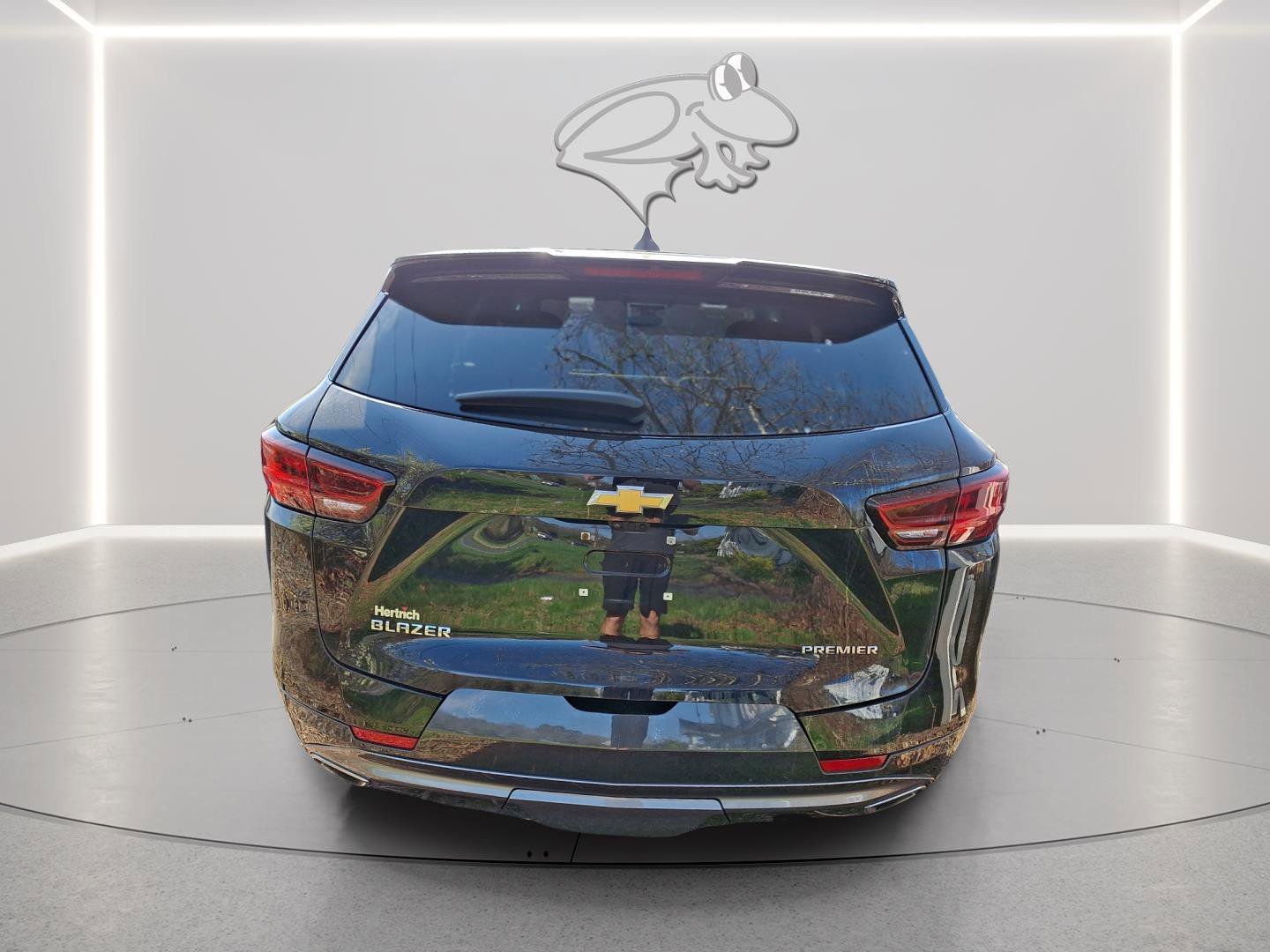 Used 2023 Chevrolet Blazer Premier w/ Driver Confidence II Package image 4