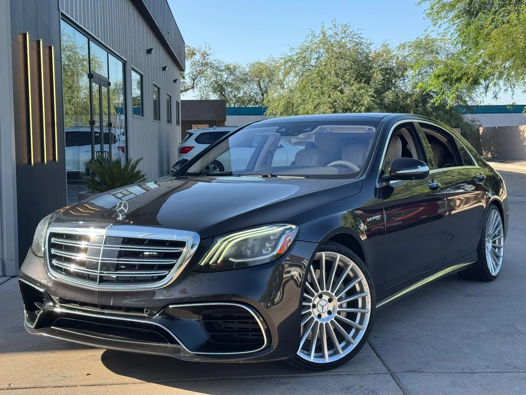 Used 2018 Mercedes-Benz S 63 AMG S 4MATIC Sedan image 1