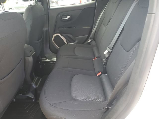 Used 2015 Jeep Renegade Latitude AWD/4WD image 13
