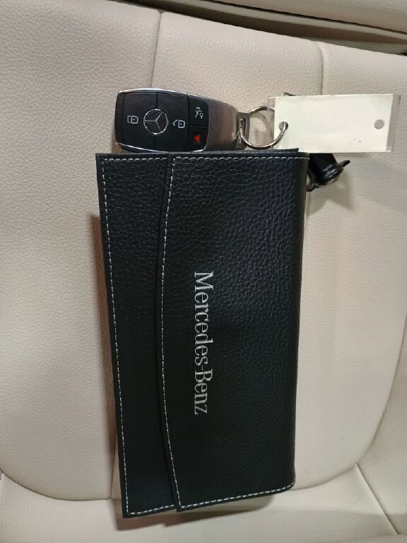 Used 2021 Mercedes-Benz GLB 250 4MATIC image 4