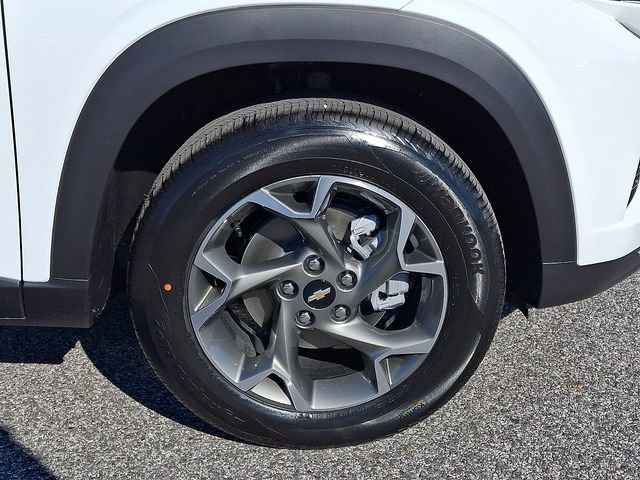 New 2026 Chevrolet Trax LT w/ Driver Confidence Package image 6