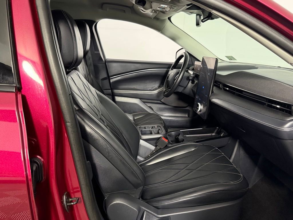 Used 2025 Ford Mustang Mach-E Select RWD image 28